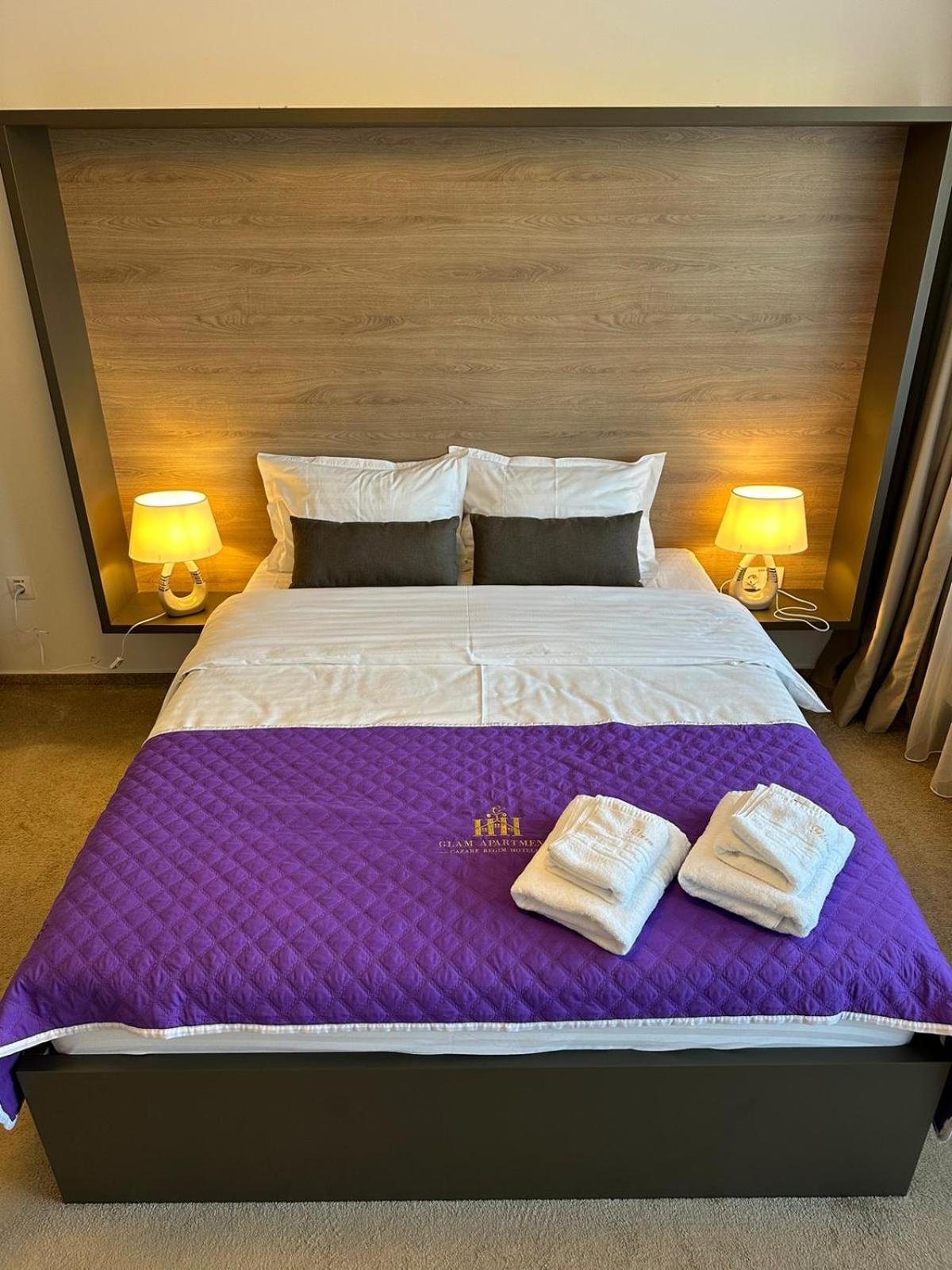 Luxury Glam Apartments & Studios Near Coresi Mall Braşov Exterior foto