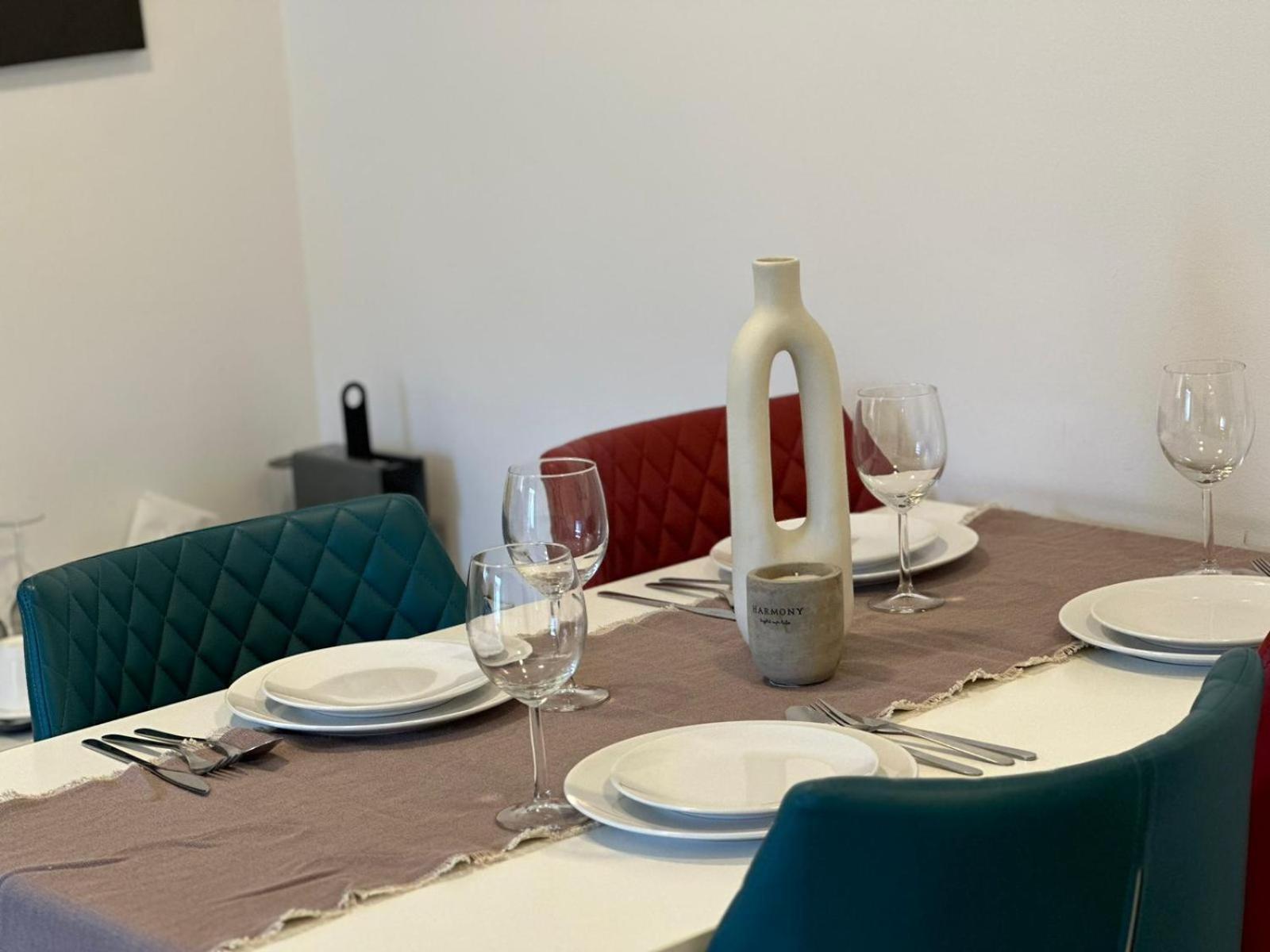 Luxury Glam Apartments & Studios Near Coresi Mall Braşov Exterior foto